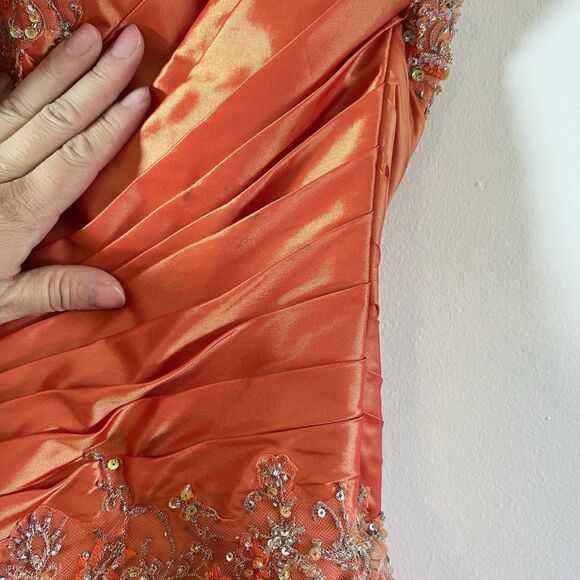 MARY'S FORMAL QUINCEANERA/PROM DRESS Sz 8 Beaded - Picture 10 of 16